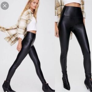 Aritzia Wilfred Free Daria Vegan Leather Leggings XXS Black
